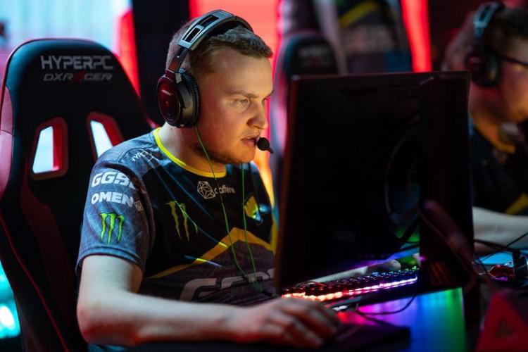 flamie близок к переходу в 1WIN