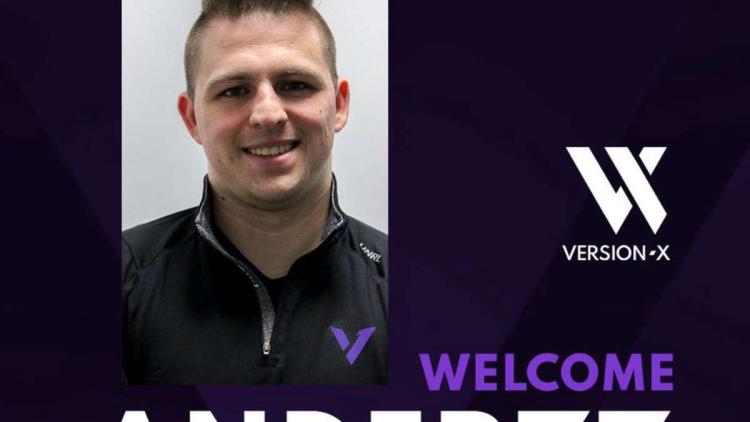 Anderzz возглавил VersionX