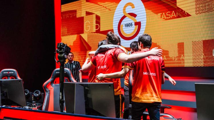 Galatasaray Esports и Fenerbahçe Esports отказались от составов по League of Legends