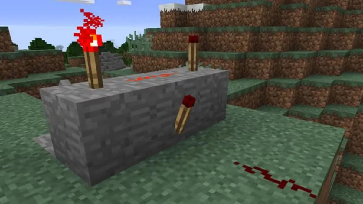 Игрок добавляет функциональный Redstone в эмулятор Minecraft, запущенный в игре