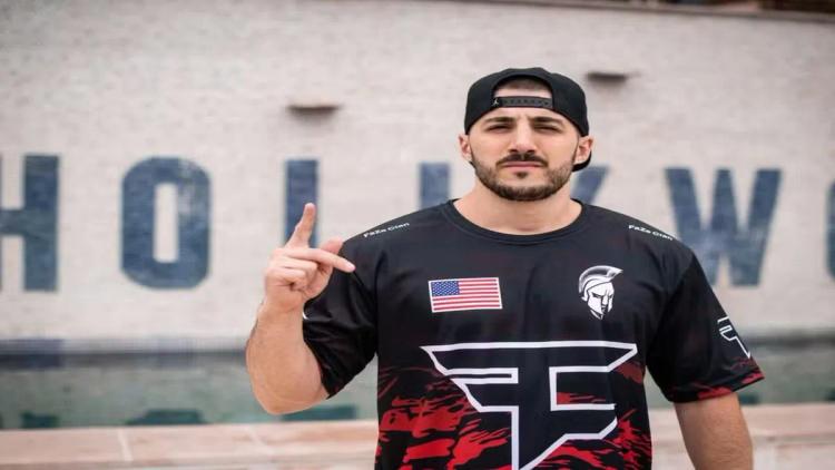 Nickmercs официально расстался с кланом FaZe после пяти лет работы