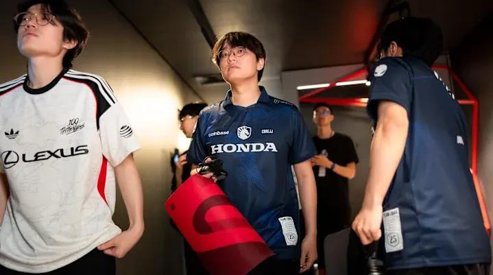 Team Liquid оштрафовала профессионала Rainbow Six Siege после того, как Honda прекратила спонсорство из-за спорного поста