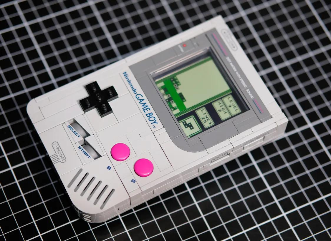 Реплика Game Boy от Lego превратилась в настоящую рабочую консоль