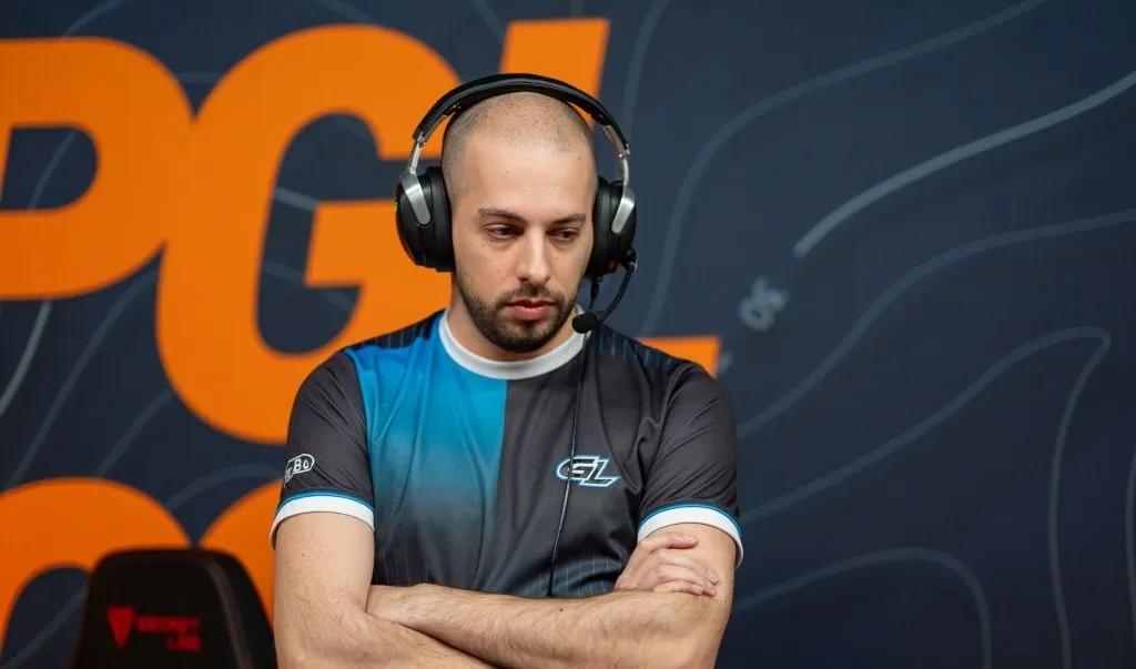 Ашхх отказывается от роли тренера GamerLegion из-за выгорания