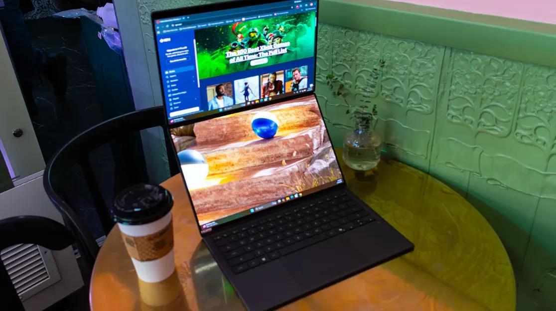 Ноутбук с двумя экранами от Asus ZenBook Duo (2026)
