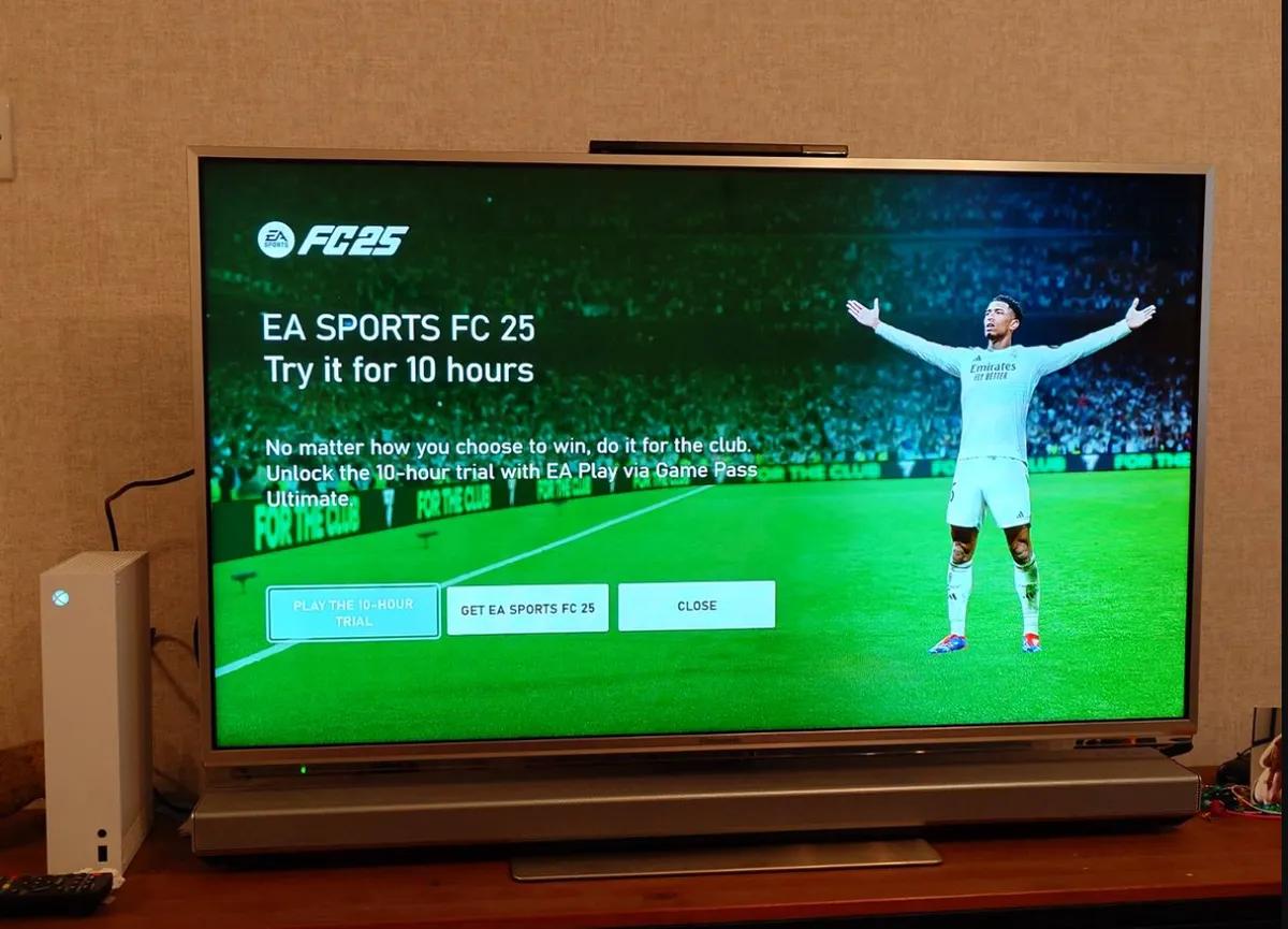 Голос Гая Моубрея получил искусственный интеллект для EA Sports FC 26
