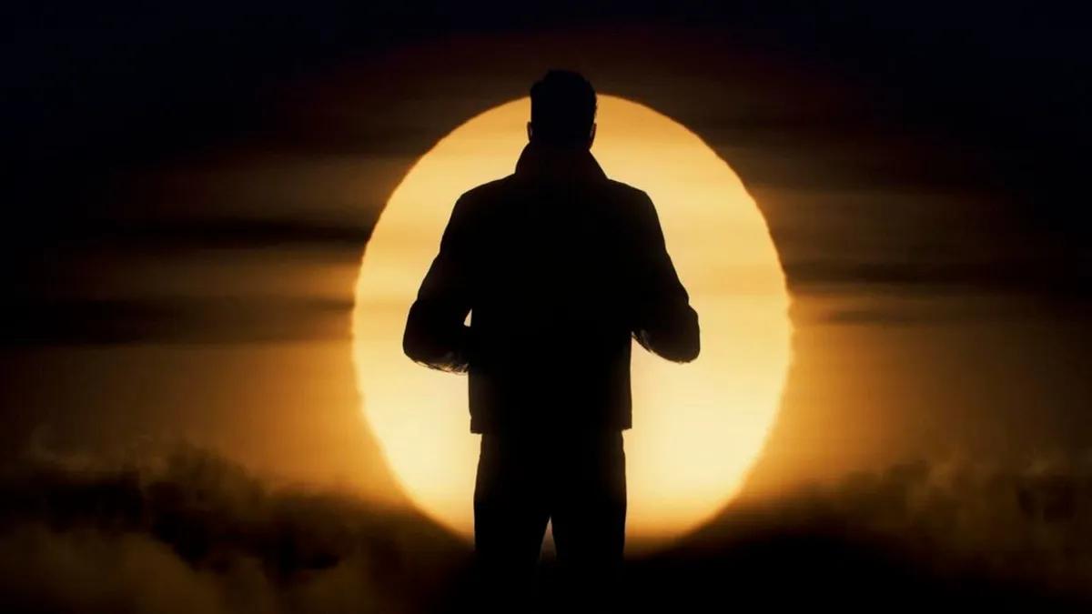 Объявлены впечатляющие продажи фильма «007: Первый свет»: 1,5 миллиона копий за два дня.