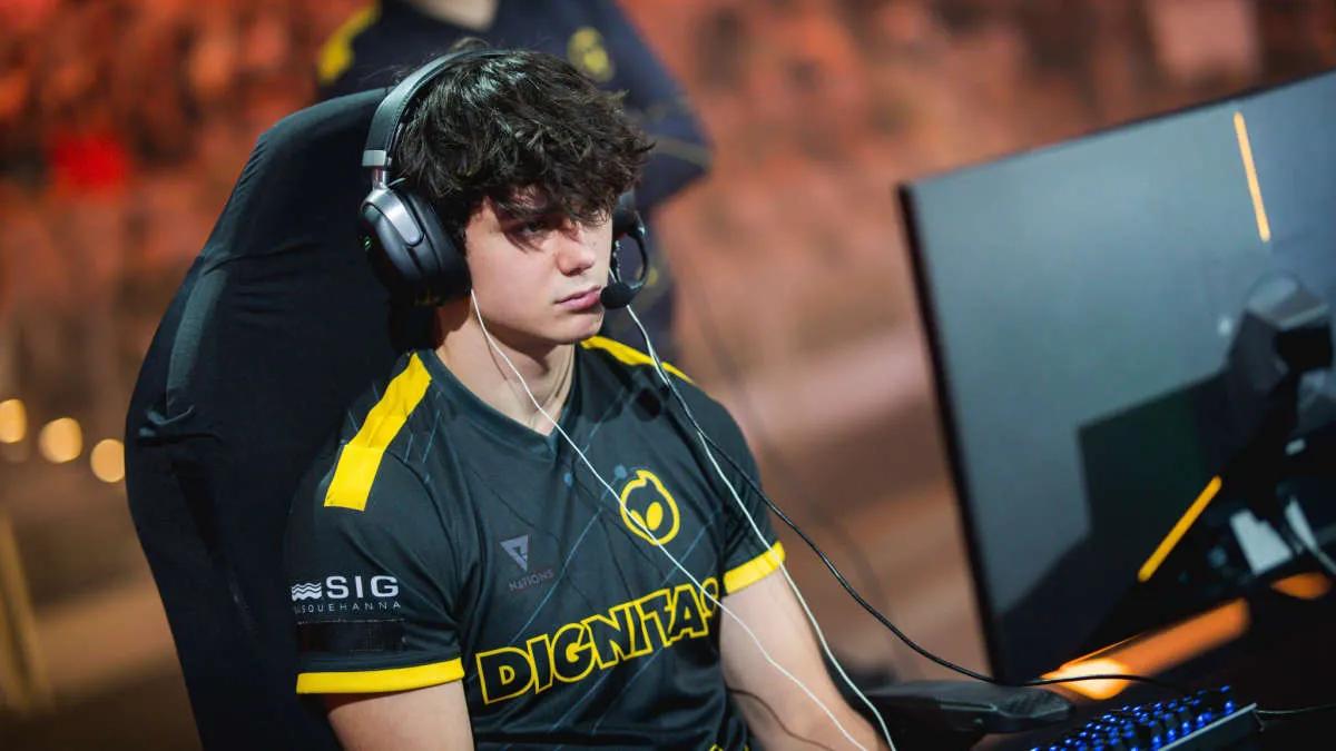 Dignitas прощается с Joreuz