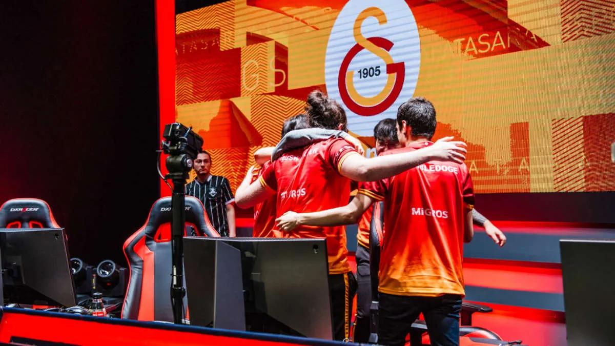 Galatasaray Esports и Fenerbahçe Esports отказались от составов по League of Legends