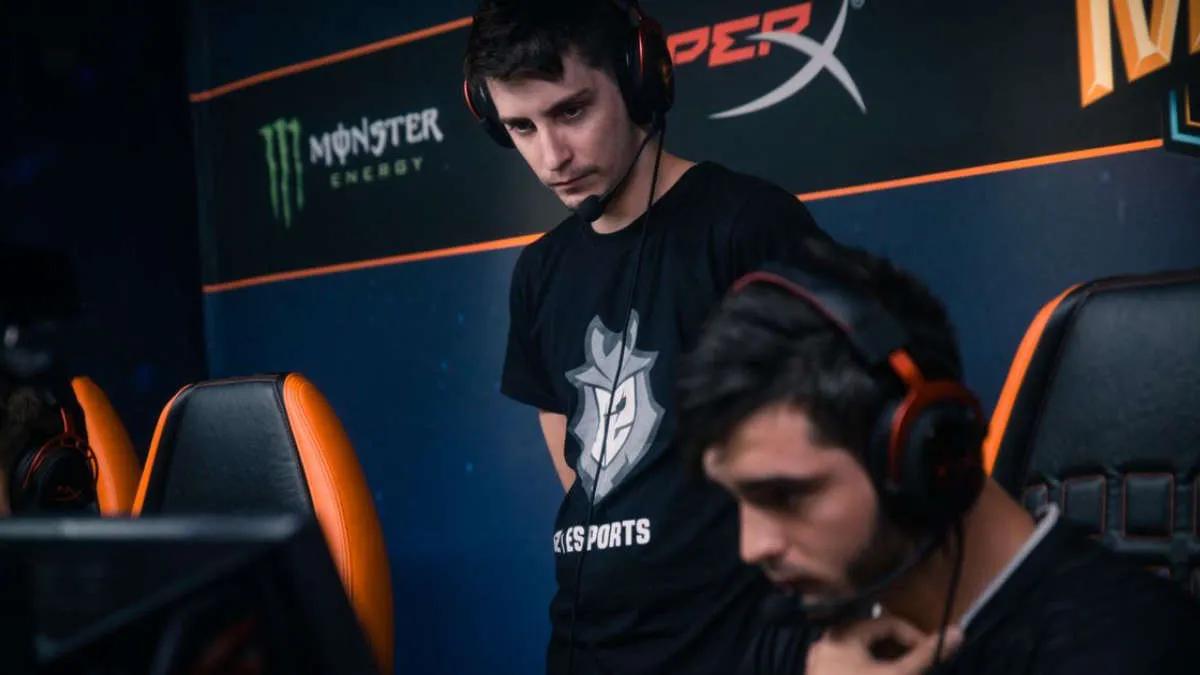 shox представил свою команду вместе со SmithZz