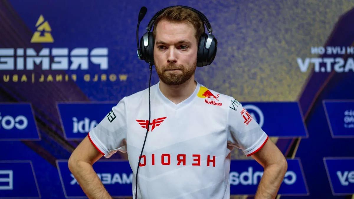 Xizt продлевает контракт с Heroic на два года