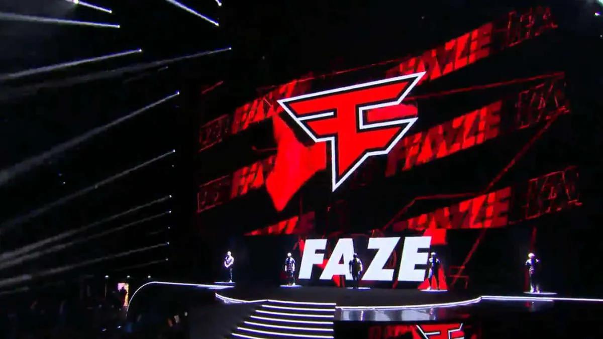 Faze Clan получает доход исключительно от двух команд, и ни одна из них не является командой по CS:GO