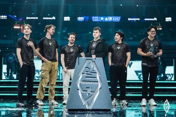 Tundra Esports рассталась со своим составом по Dota 2, и все игроки перешли в 1w.